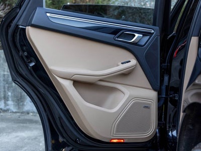 2021 Porsche Macan Macan