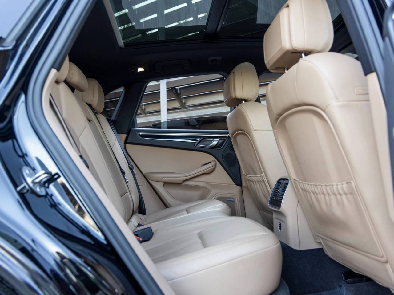 2021 Porsche Macan Macan