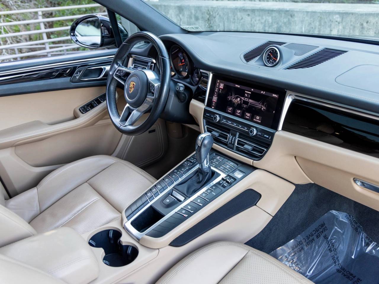 2021 Porsche Macan Macan