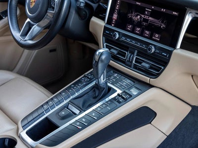 2021 Porsche Macan Macan