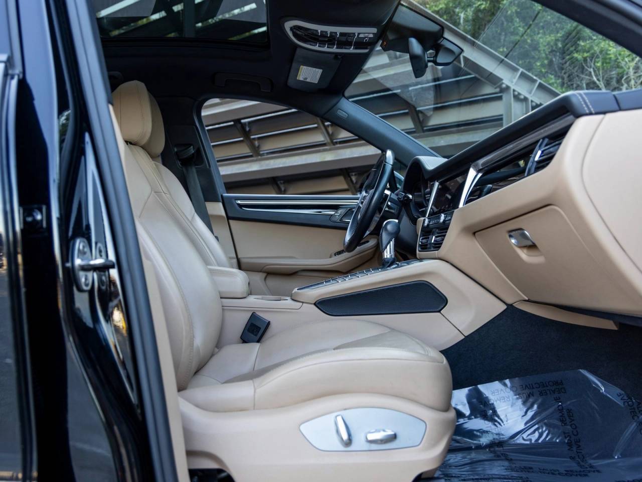 2021 Porsche Macan Macan