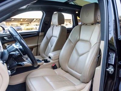 2021 Porsche Macan Macan