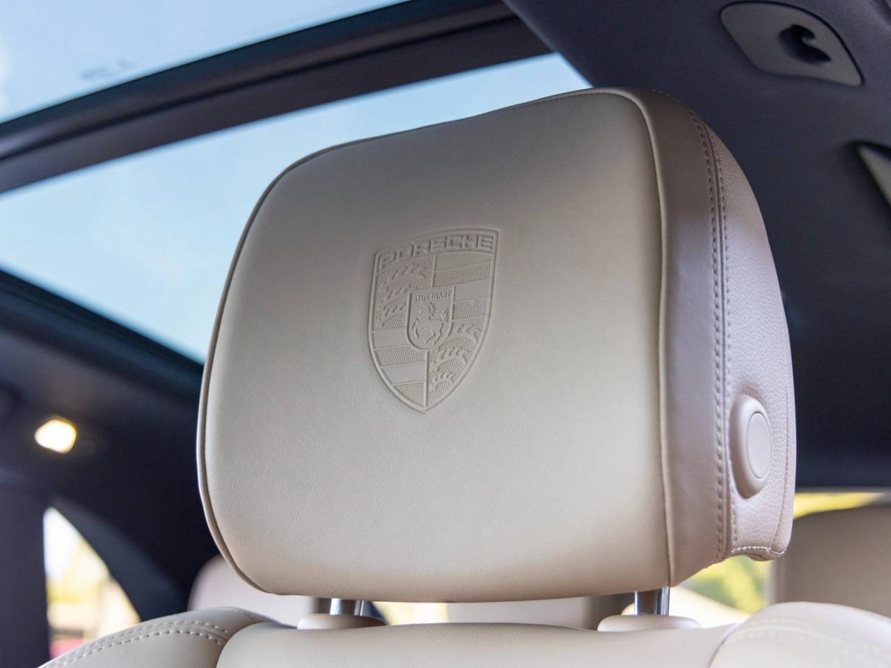 2021 Porsche Macan Macan