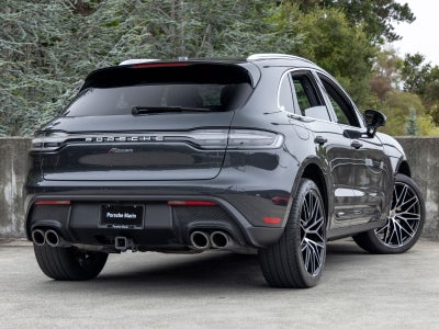 2022 Porsche Macan Base