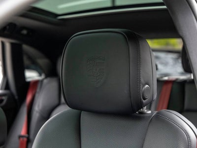 2022 Porsche Macan Base