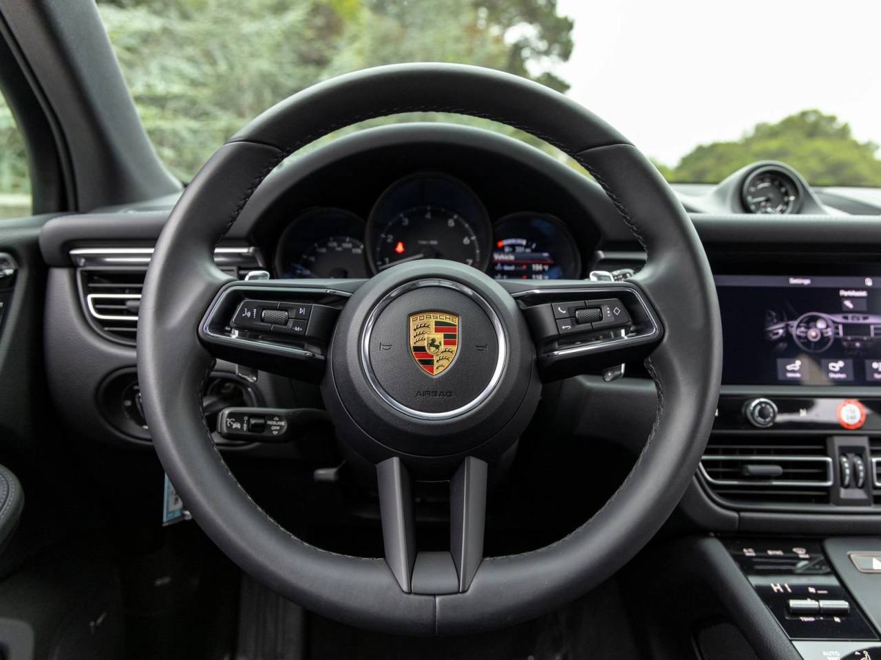 2022 Porsche Macan Base