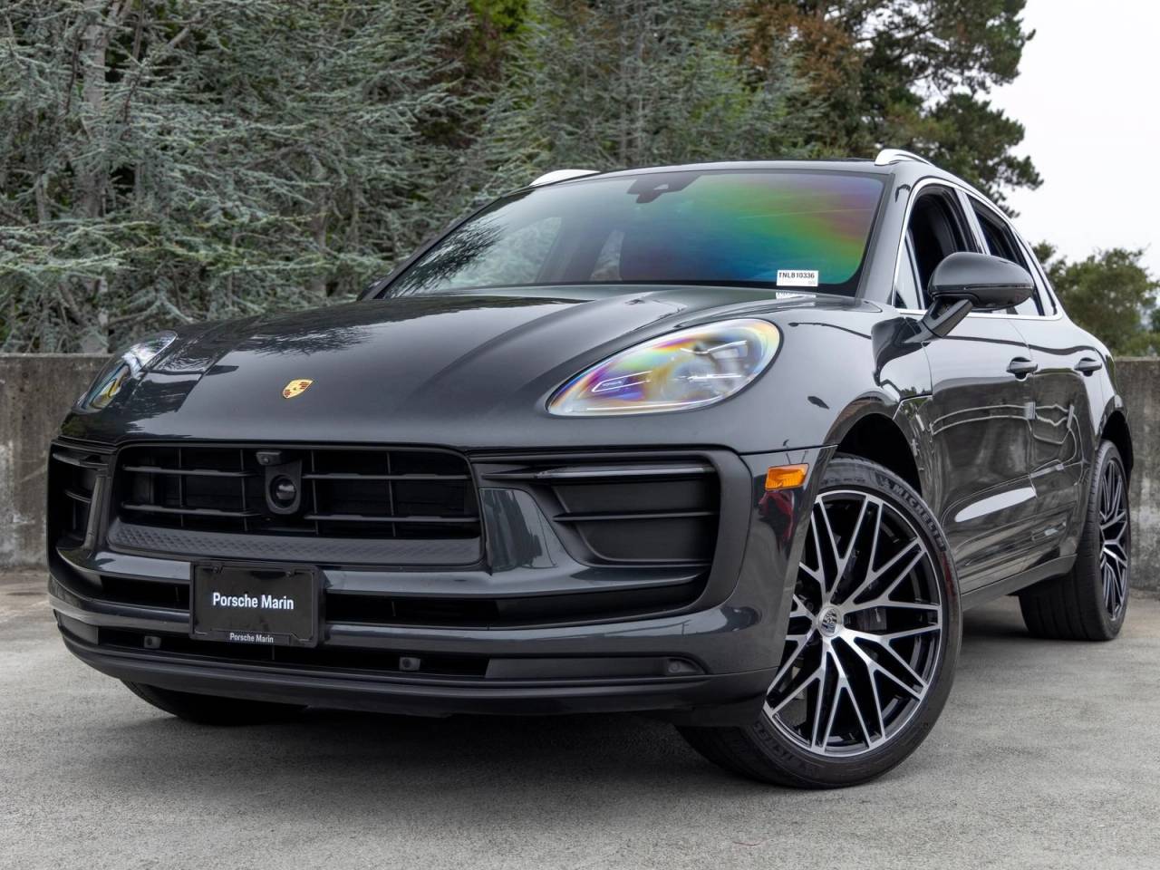 2022 Porsche Macan Base