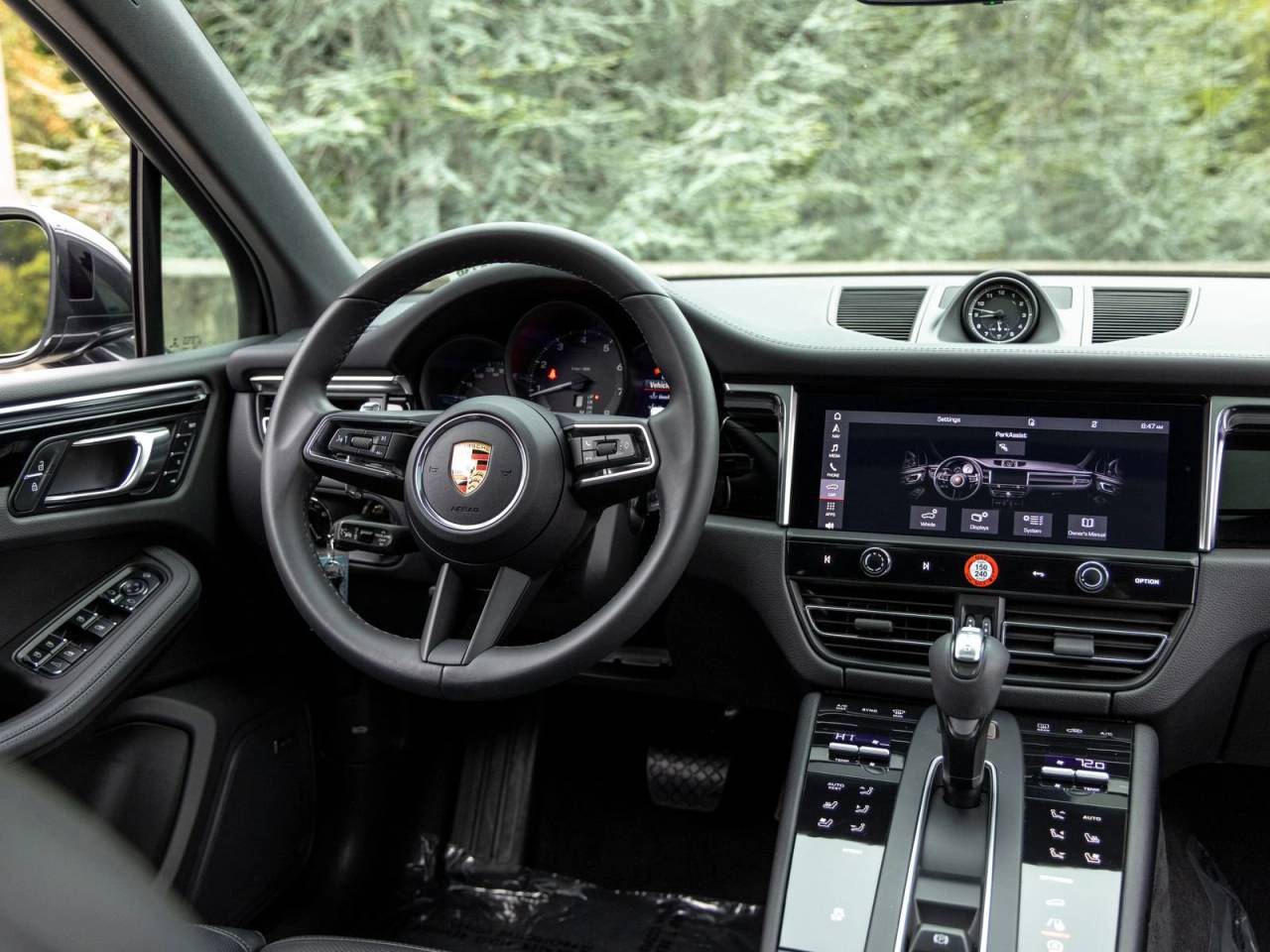 2022 Porsche Macan Base