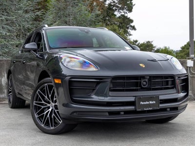 2022 Porsche Macan Base