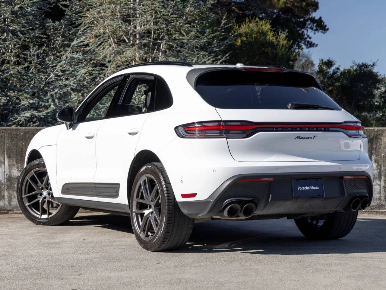 2023 Porsche Macan Macan T