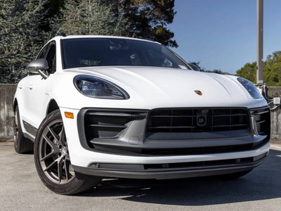 2023 Porsche Macan Macan T