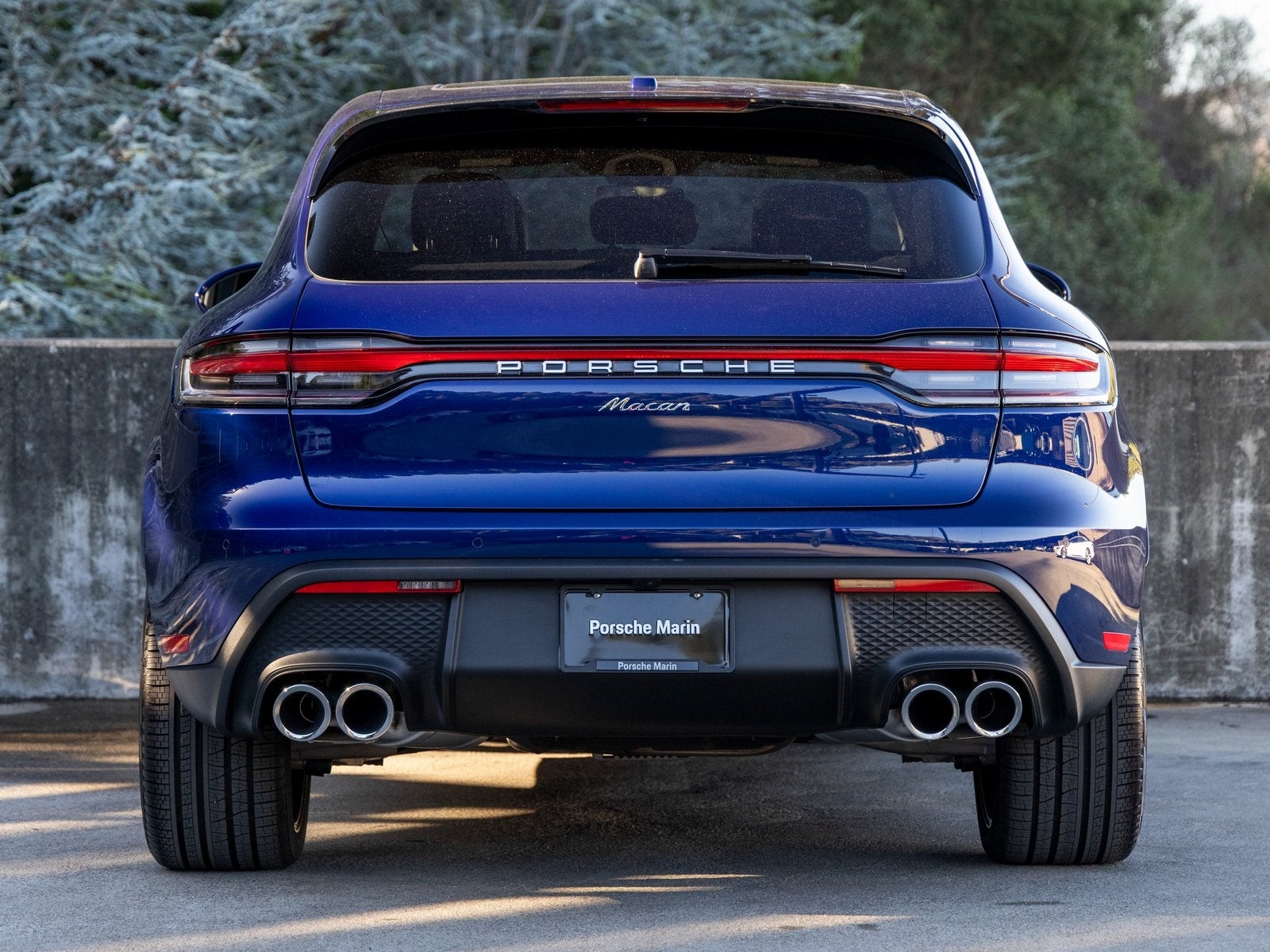 2025 Porsche Macan Base