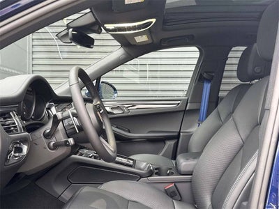 2025 Porsche Macan Macan