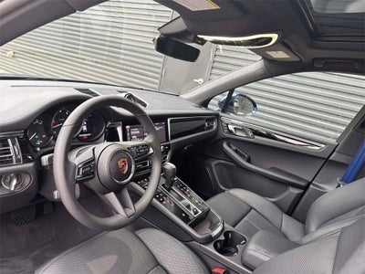 2025 Porsche Macan Macan