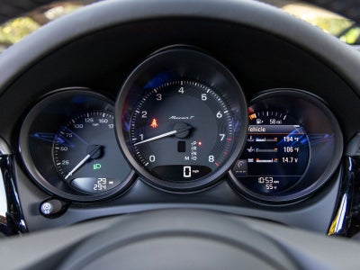 2025 Porsche Macan Macan T