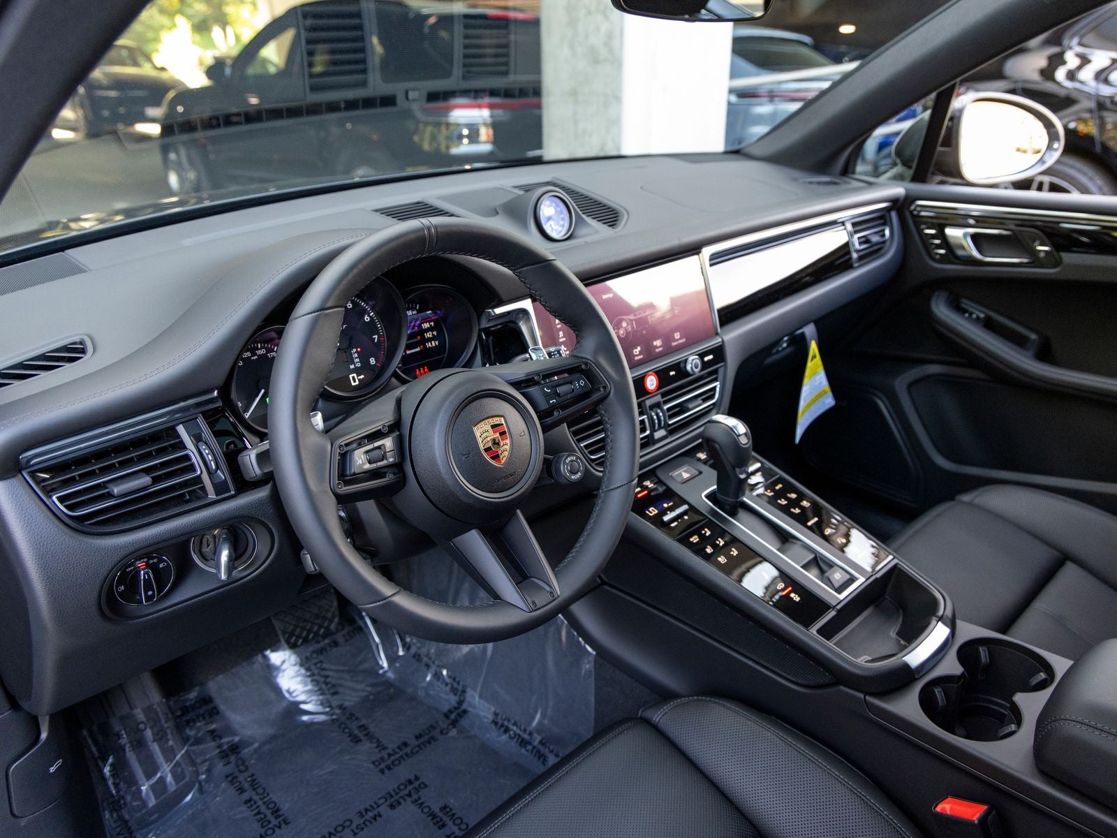 2025 Porsche Macan Macan T