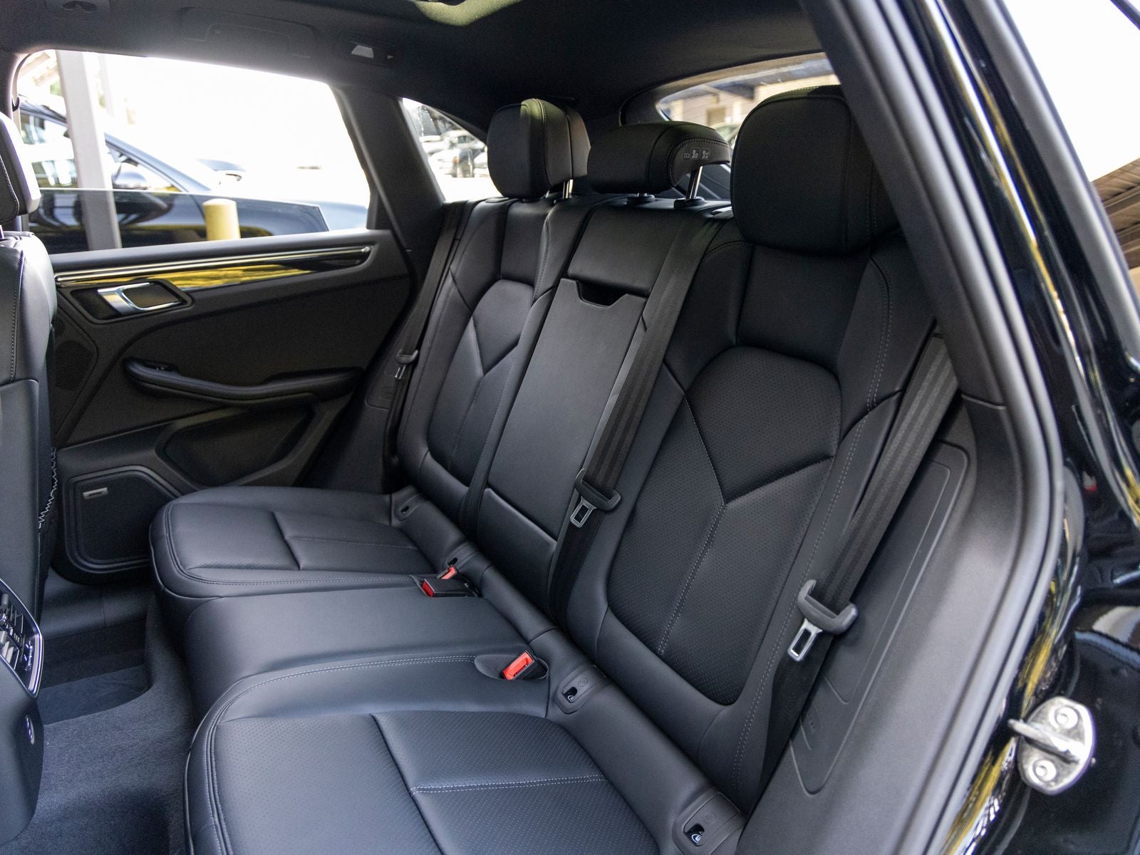 2025 Porsche Macan Macan T