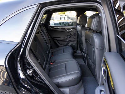 2025 Porsche Macan Macan T