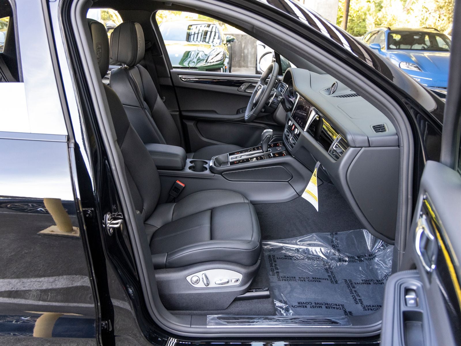 2025 Porsche Macan Macan T