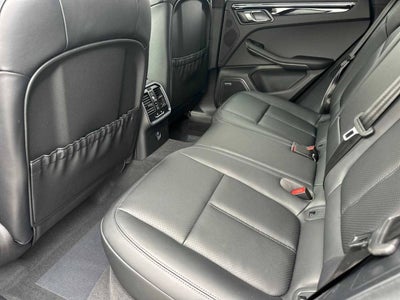 2025 Porsche Macan Macan T