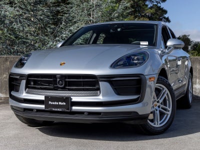 2025 Porsche Macan Base