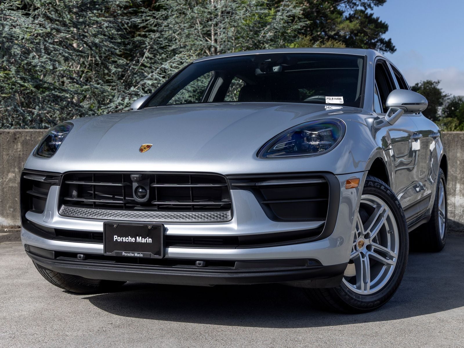 2025 Porsche Macan Base