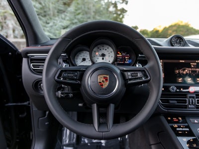 2026 Porsche Macan Macan