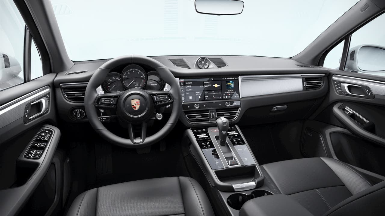 2026 Porsche Macan Base