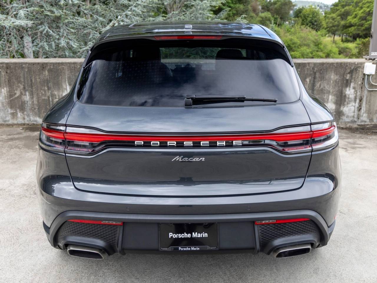 2026 Porsche Macan Base