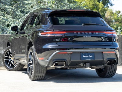 2026 Porsche Macan Base