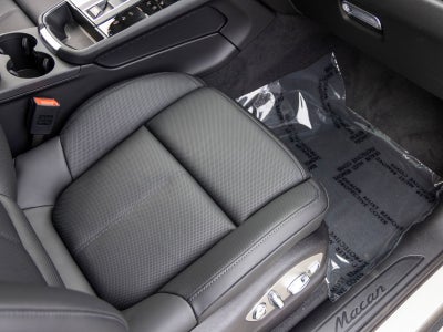 2026 Porsche Macan Macan