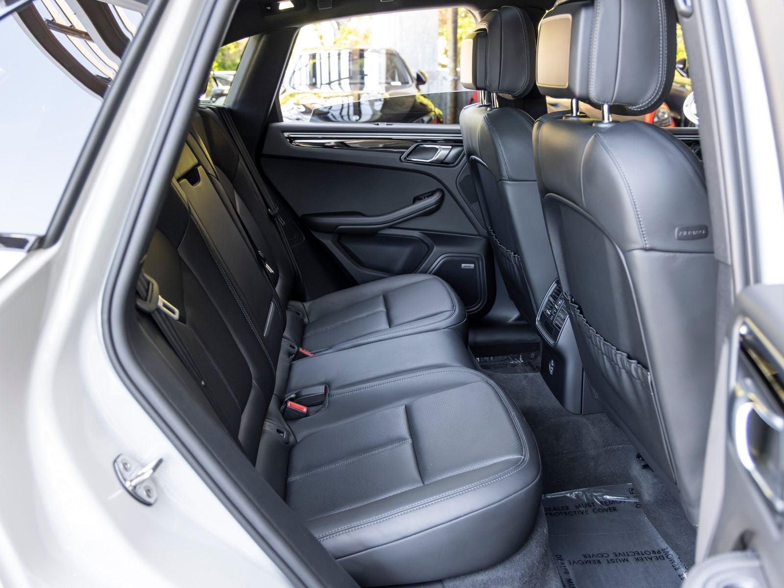 2021 Porsche Macan Macan