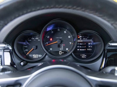 2021 Porsche Macan Macan