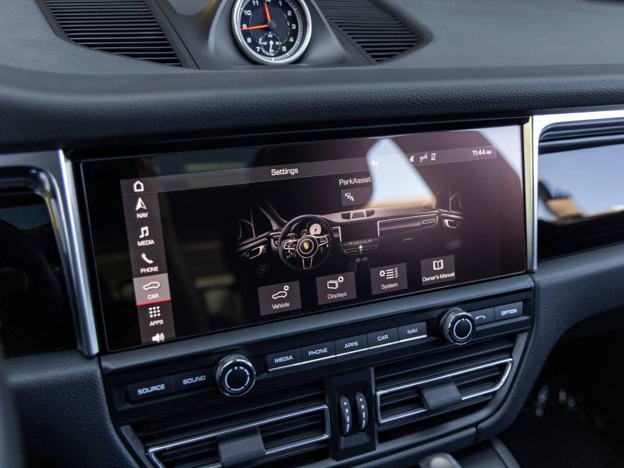 2021 Porsche Macan Macan