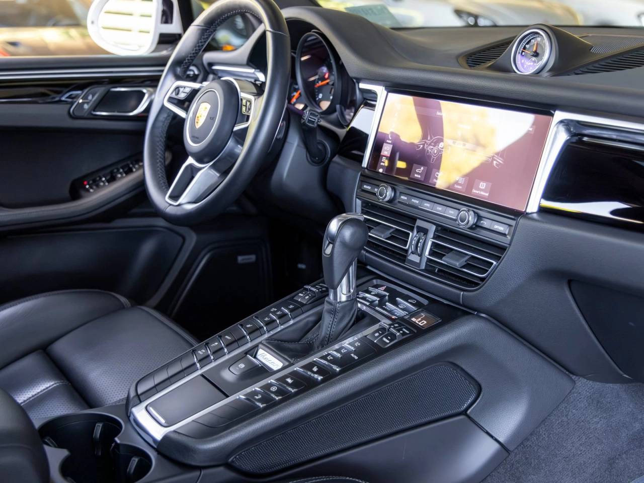 2021 Porsche Macan Macan