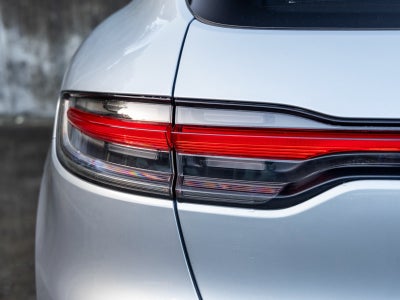 2023 Porsche Macan Macan (MY23)