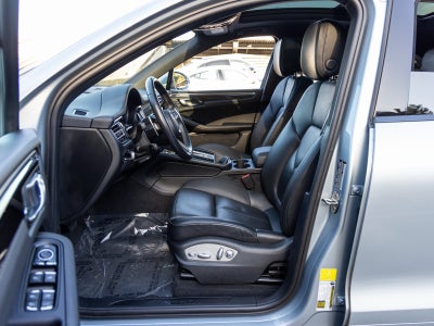 2023 Porsche Macan Macan (MY23)