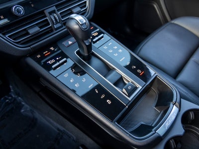 2023 Porsche Macan Macan (MY23)