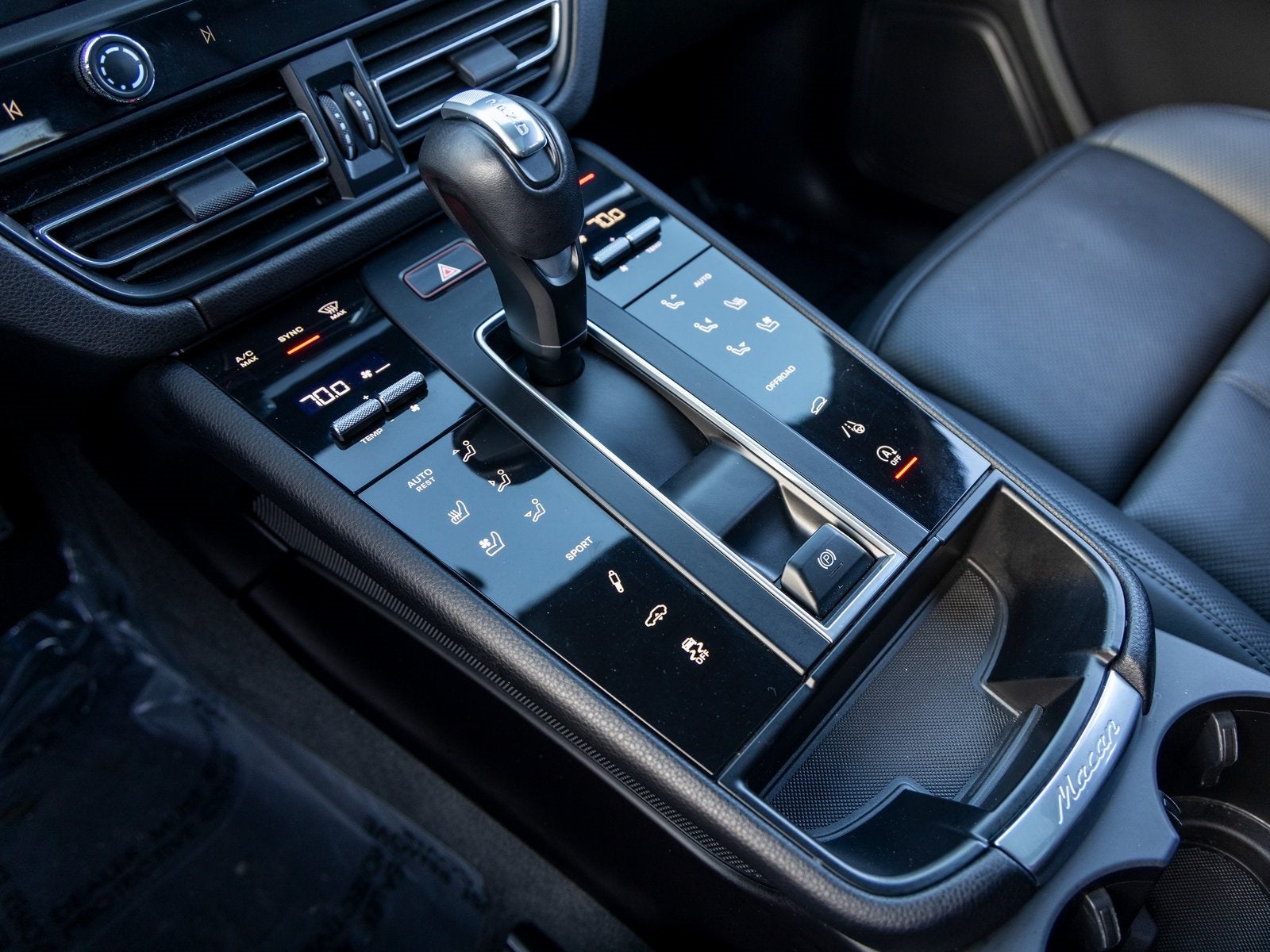 2023 Porsche Macan Macan (MY23)