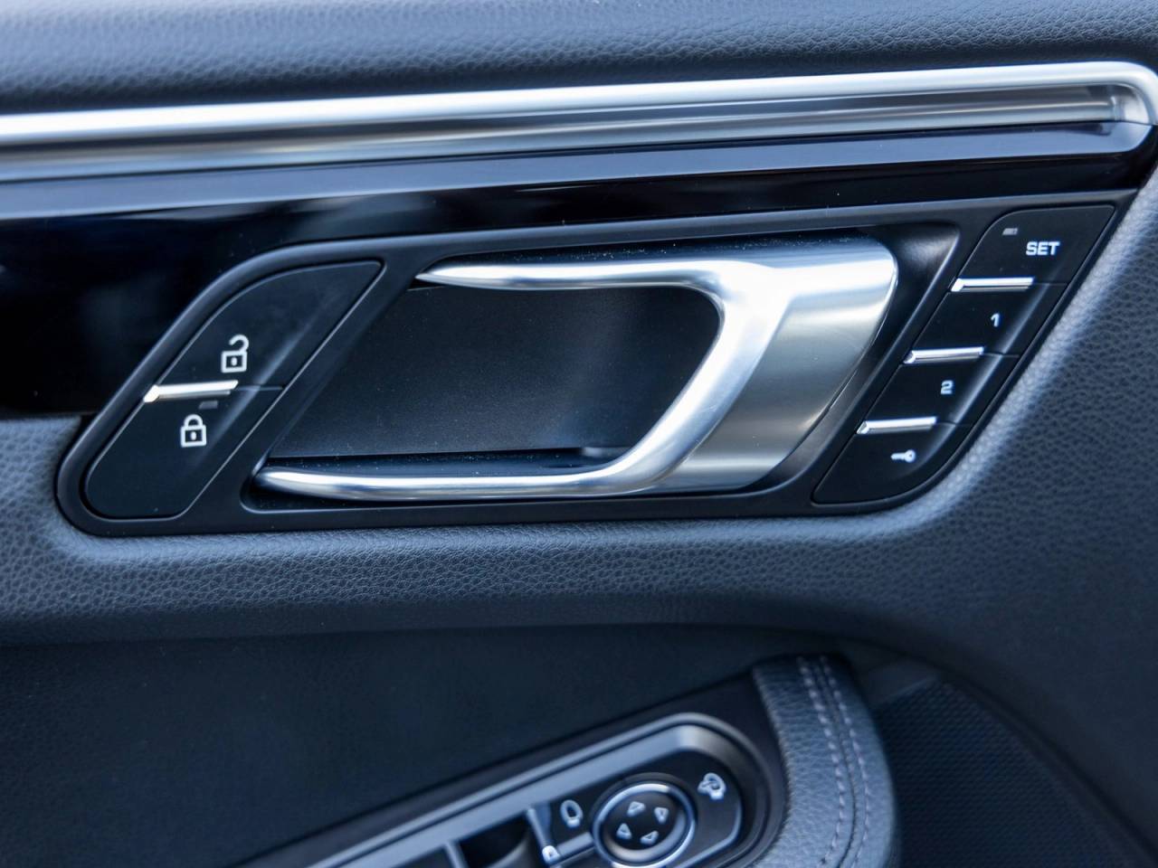 2023 Porsche Macan Macan (MY23)