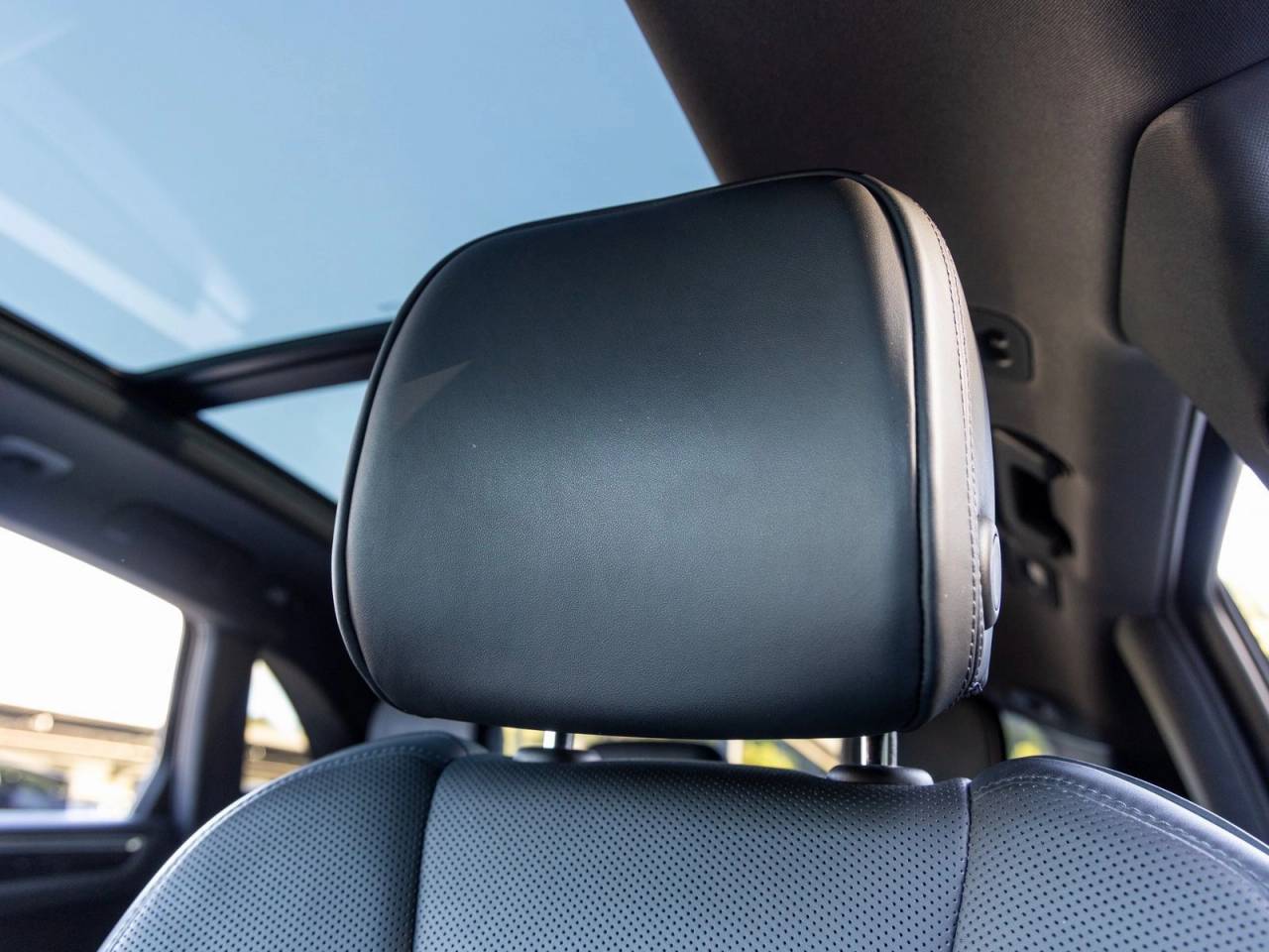 2023 Porsche Macan Macan (MY23)