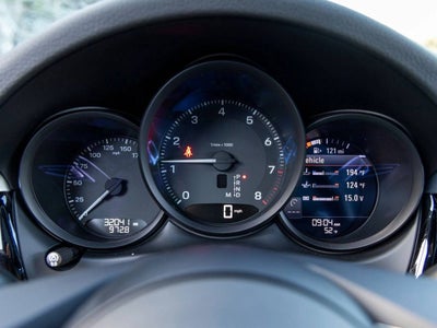 2023 Porsche Macan Macan (MY23)