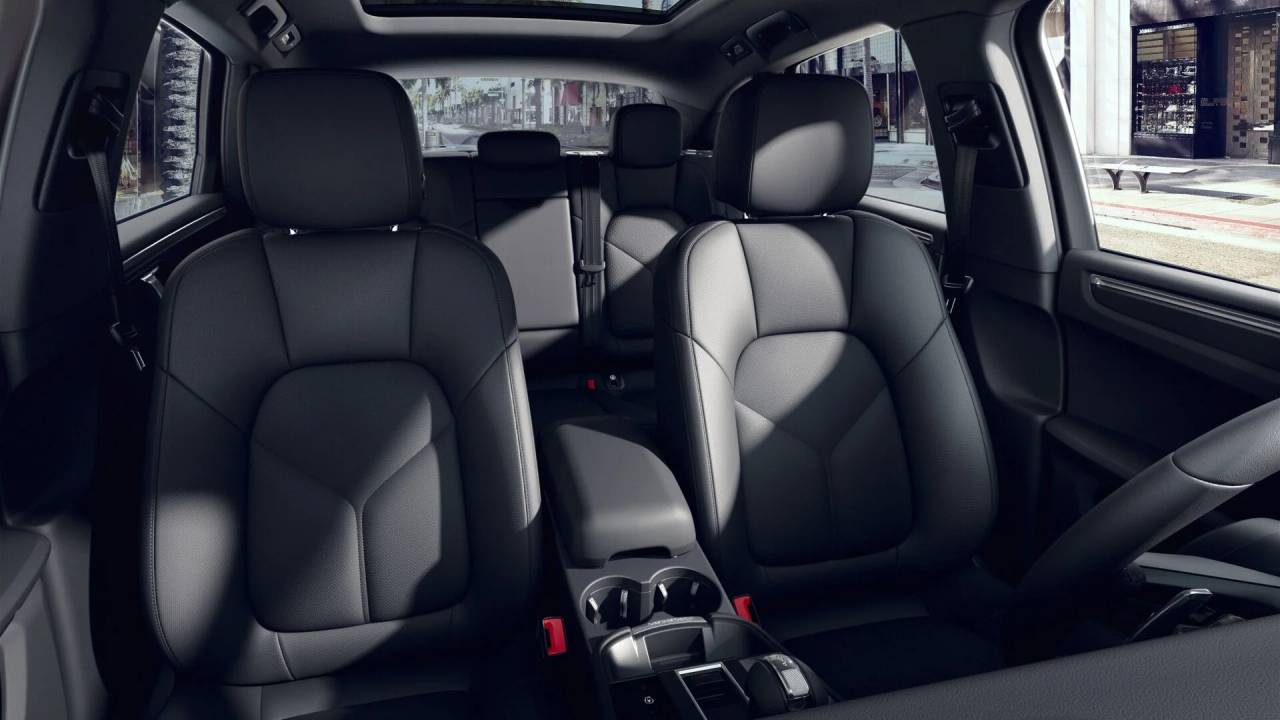 2023 Porsche Macan Macan (MY23)