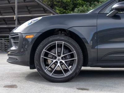 2023 Porsche Macan Base