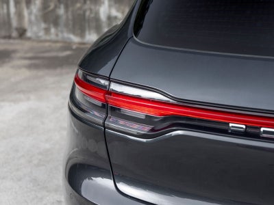 2023 Porsche Macan Base
