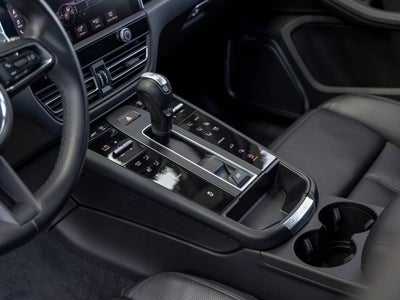 2023 Porsche Macan Base