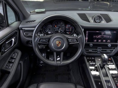 2023 Porsche Macan Base