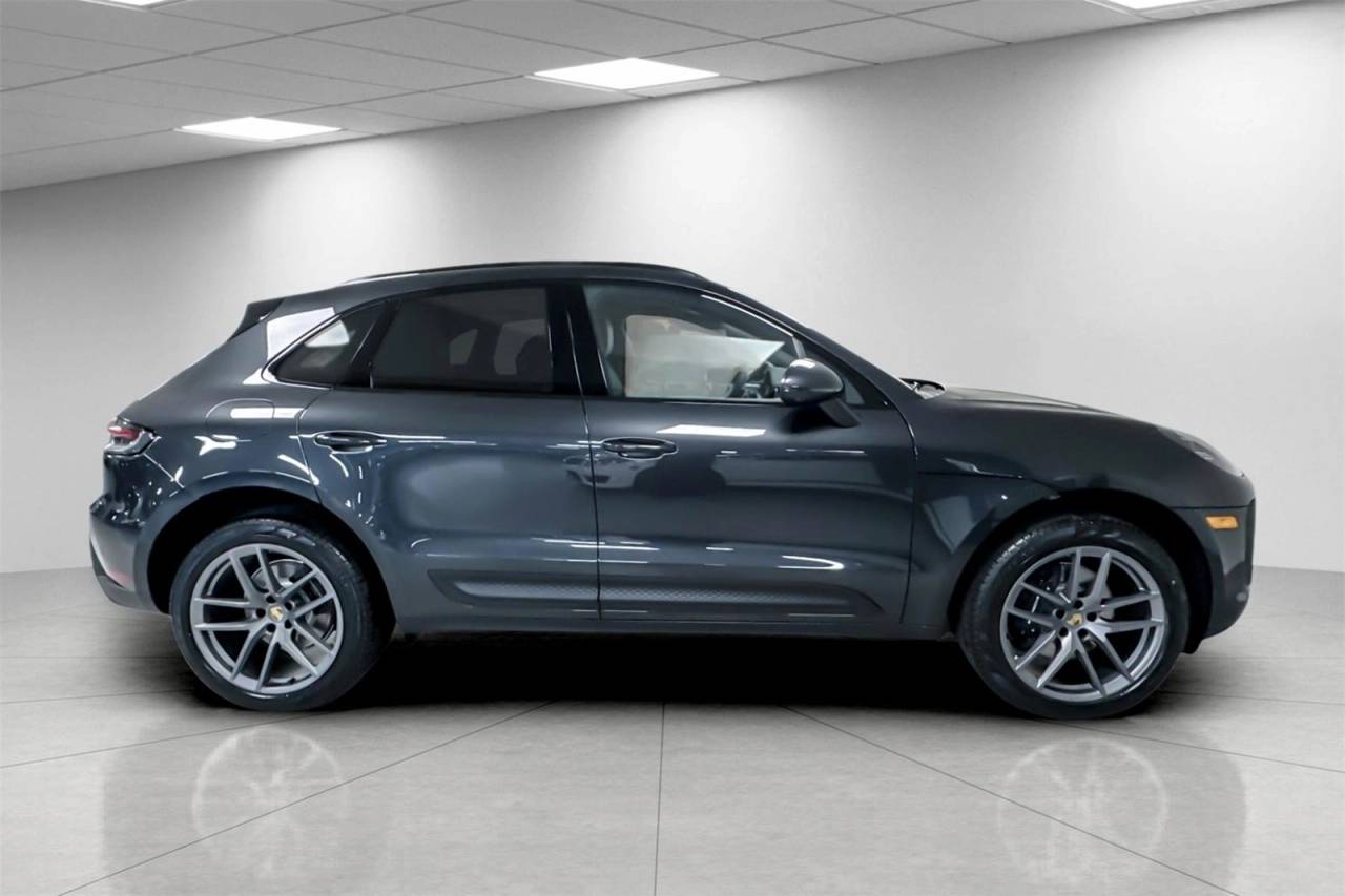 2025 Porsche Macan Macan
