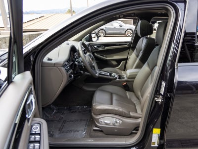 2025 Porsche Macan Macan