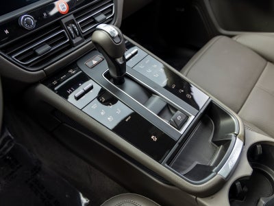 2025 Porsche Macan Macan